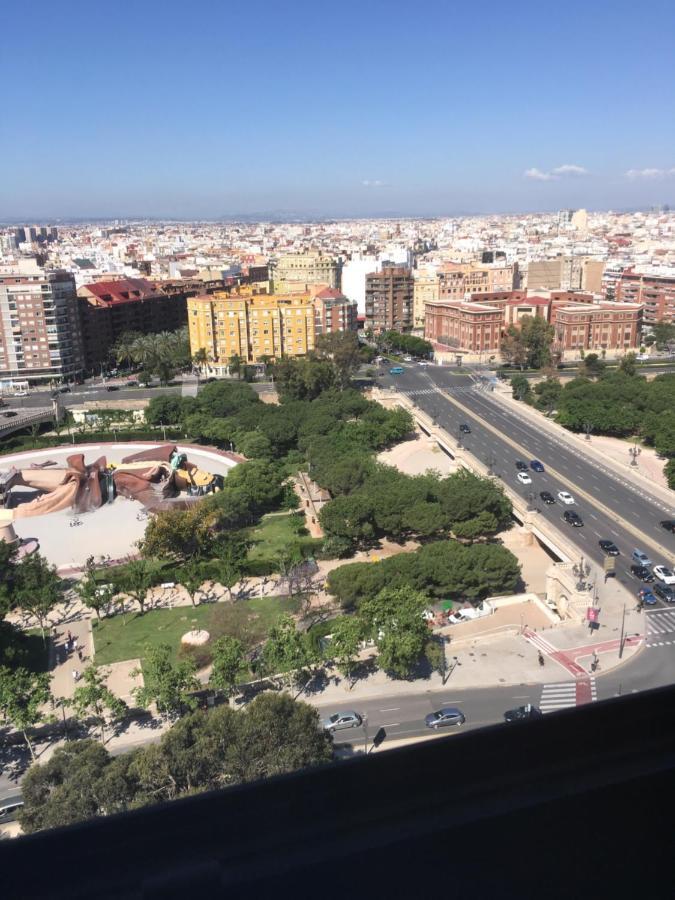 Apartamento Ciudad De Las Ciencias Apartment Valencia Bagian luar foto
