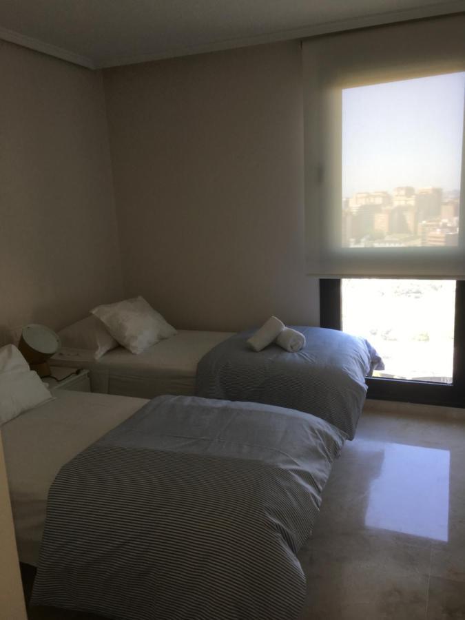 Apartamento Ciudad De Las Ciencias Apartment Valencia Bagian luar foto